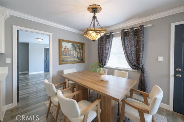 824 Hartzell Avenue, Redlands CA: https://media.crmls.org/medias/2baa8c31-d767-49a3-bce3-65ebe23707bc.jpg