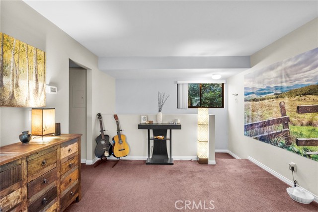 Detail Gallery Image 17 of 28 For 6490 Twin Circle, Simi Valley,  CA 93063 - 2 Beds | 2 Baths