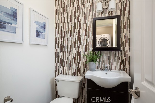 Detail Gallery Image 24 of 33 For 13422 Flint Dr, Santa Ana,  CA 92705 - 3 Beds | 2/1 Baths