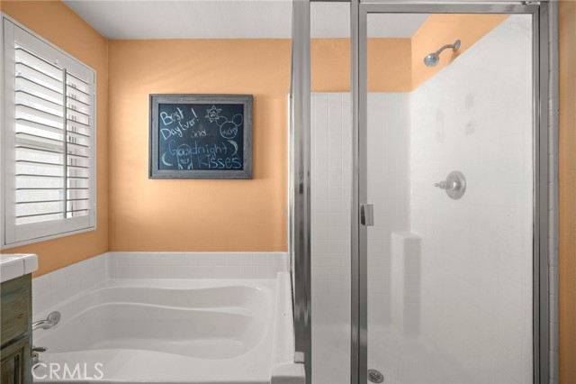 28335 Sycamore Drive, Saugus CA: https://media.crmls.org/medias/2bacdff9-3556-4cef-b166-ae2a10666f69.jpg