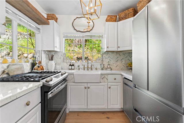 29613 Hook Creek Road, Cedar Glen CA: https://media.crmls.org/medias/2bad2f07-e857-456f-9511-d12a865980fe.jpg