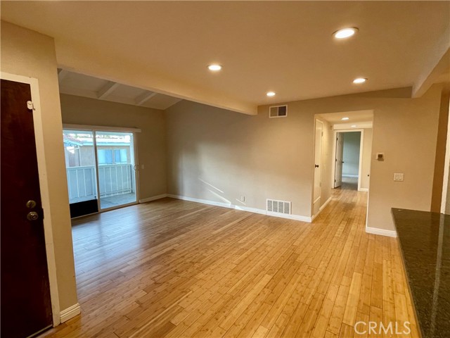 Detail Gallery Image 10 of 55 For 1300 Saratoga Ave #1015,  Ventura,  CA 93003 - 3 Beds | 2 Baths