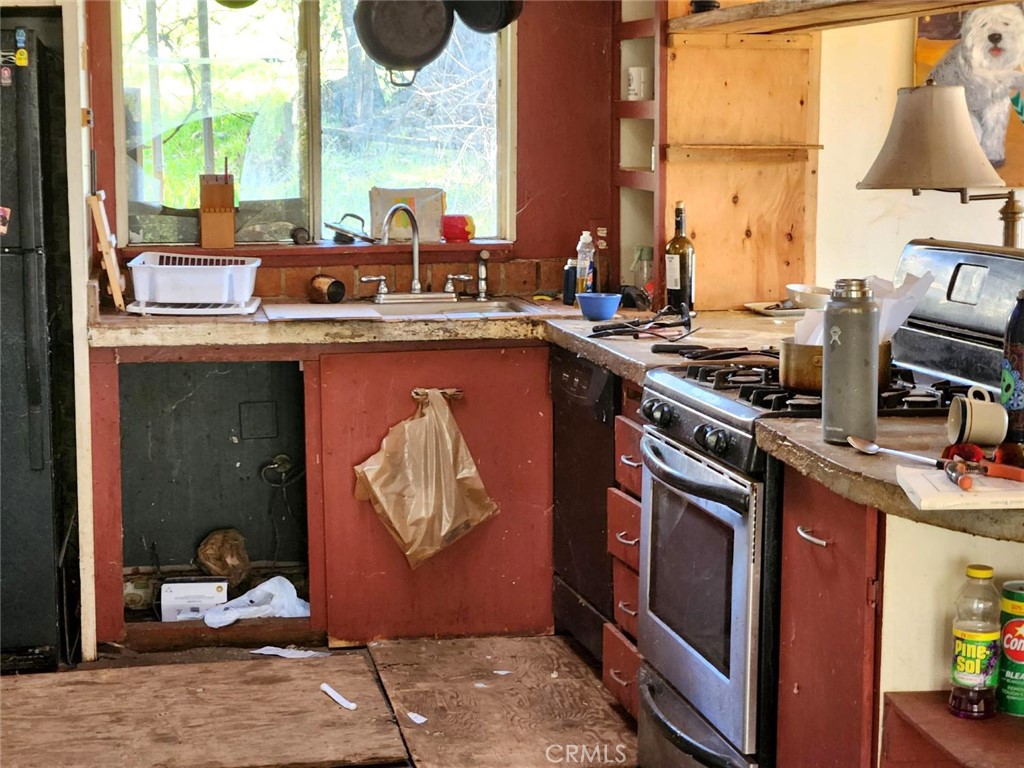 https://media.crmls.org/medias/2bad8583-3a0e-4f85-834e-7dfce30a8440.jpg?preset=X-Large