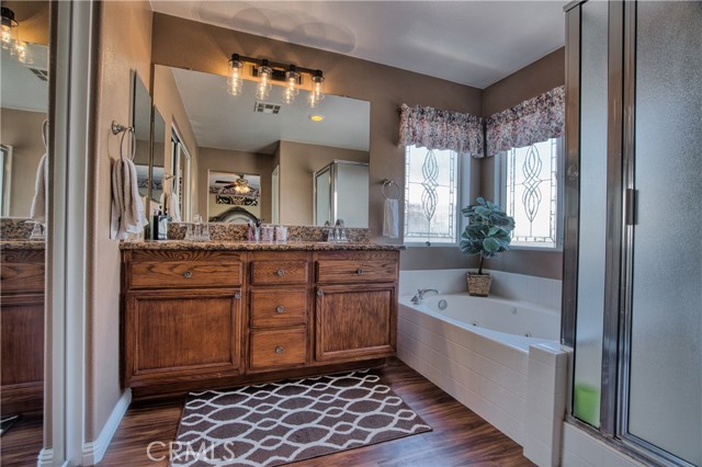 Detail Gallery Image 13 of 50 For 38902 Canyon Bridge Cir, Murrieta,  CA 92563 - 3 Beds | 2/1 Baths