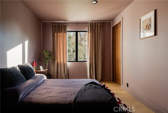 Detail Gallery Image 34 of 64 For 15719 Hartsook, Encino,  CA 91436 - 4 Beds | 4/1 Baths