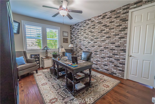 22348 Driftwood Court, Saugus CA: https://media.crmls.org/medias/2bae774c-7495-4884-a56e-2ecaba5ab6e8.jpg