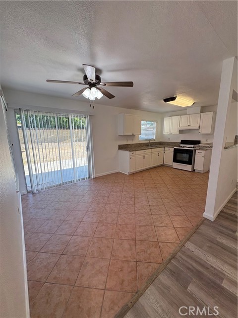 2234 W Avenue K13, Lancaster CA: https://media.crmls.org/medias/2baea4f3-4c46-4796-9ad3-5c4c9ce99163.jpg