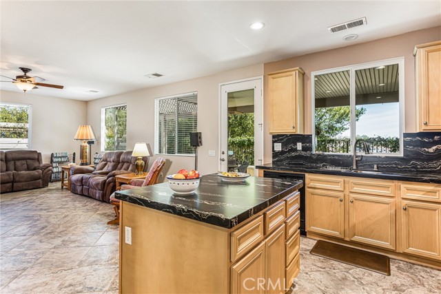 Detail Gallery Image 11 of 28 For 278 Kings Canyon, Beaumont,  CA 92223 - 2 Beds | 2 Baths