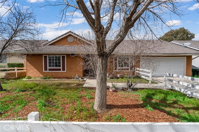 Detail Gallery Image 2 of 48 For 37623 Robin, Palmdale,  CA 93550 - 3 Beds | 2 Baths