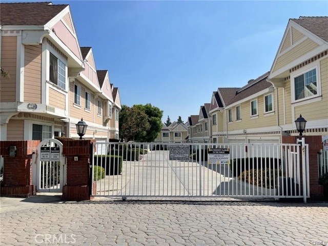 13750 Hubbard Street, Sylmar CA: https://media.crmls.org/medias/2baedebb-3903-480f-b10e-51b3f7574848.jpg