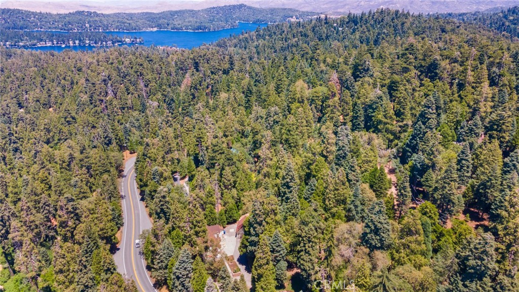 https://media.crmls.org/medias/2baf011c-e961-4e19-891b-196c2455ba69.jpg?preset=X-Large