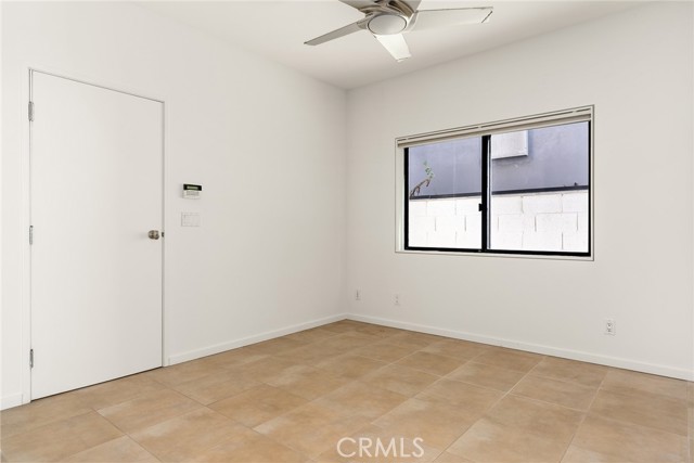 Detail Gallery Image 16 of 22 For 3009 Ocean Front Walk, Venice,  CA 90291 - 3 Beds | 2 Baths