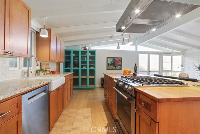 Detail Gallery Image 4 of 32 For 3012 Roxanne Ave, Long Beach,  CA 90808 - 3 Beds | 2 Baths