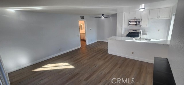 Detail Gallery Image 7 of 17 For 2811 S Fairview #B,  Santa Ana,  CA 92704 - 1 Beds | 1 Baths