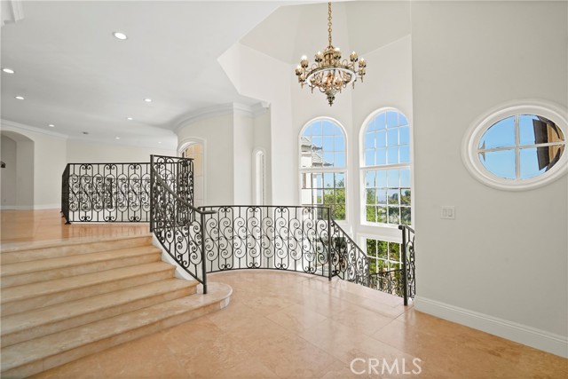 13320 Mulholland Drive, Beverly Hills CA: https://media.crmls.org/medias/2bb19ce2-7f84-4015-b5d5-d6c225d9408e.jpg