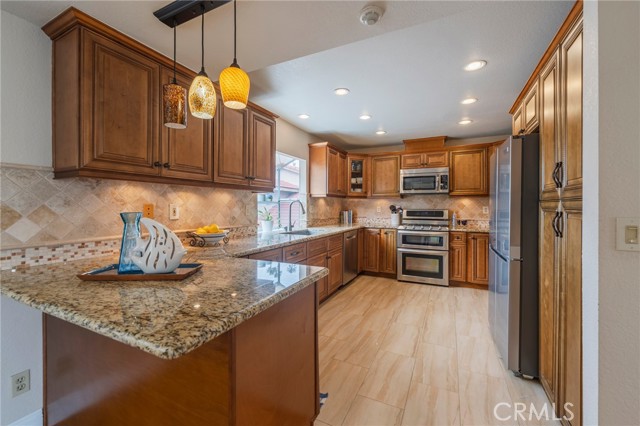 Detail Gallery Image 16 of 43 For 622 N Guadalupe Ave #B,  Redondo Beach,  CA 90277 - 3 Beds | 2/1 Baths