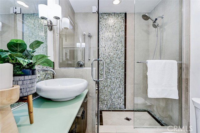 Detail Gallery Image 24 of 32 For 320 31 St, Manhattan Beach,  CA 90266 - 3 Beds | 2/1 Baths