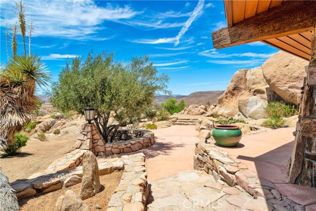 Detail Gallery Image 74 of 75 For 55290 Flying Tigers Rd, Pioneertown,  CA 92268 - 4 Beds | 3 Baths