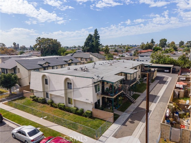 Image 8 of 10 For 6041 Fullerton Avenue
