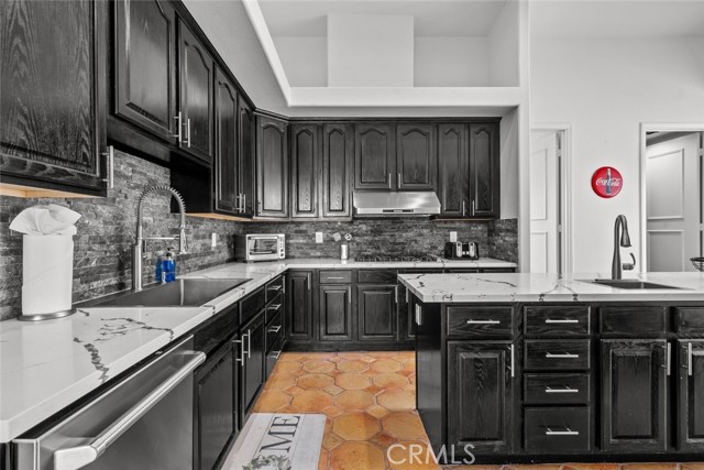 Image 15 of 53 For 2451 Quincy Way