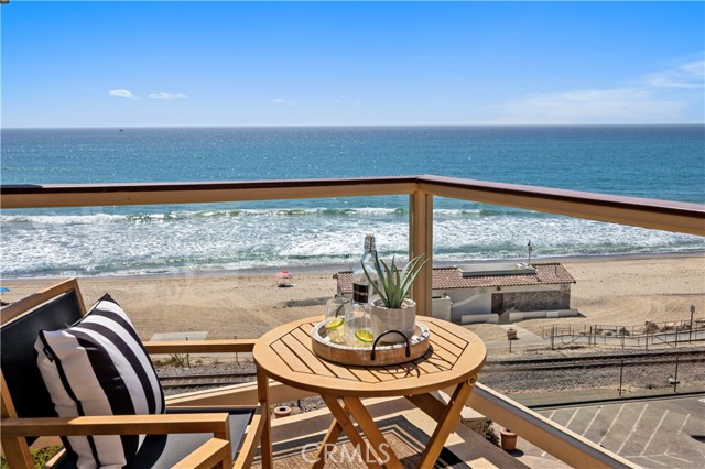 121 Boca De La Playa, San Clemente CA: https://media.crmls.org/medias/2bb55910-df5b-4b96-b6bf-dd68892108d9.jpg