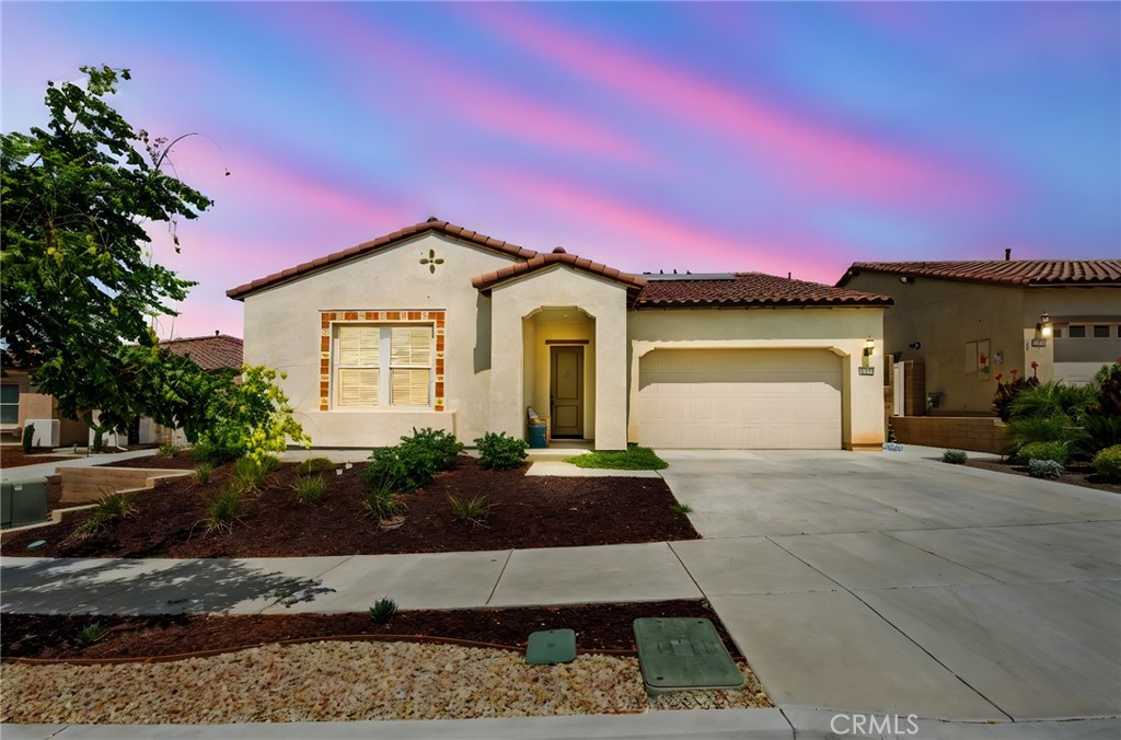 MLS #OC25159239 img 3