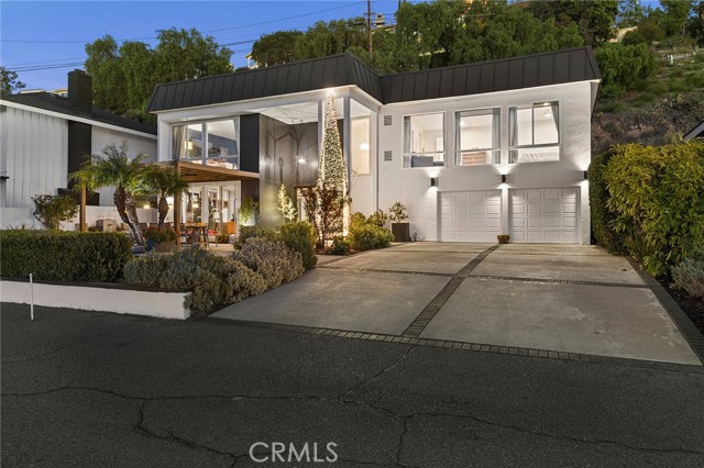 12276 Circula Panorama, North Tustin CA: https://media.crmls.org/medias/2bb655bc-d4e6-4b34-b56d-62fb99b48c6d.jpg