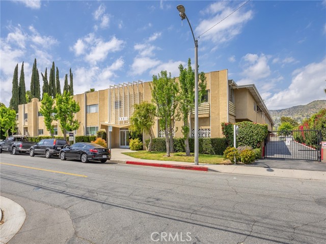Detail Gallery Image 1 of 27 For 1901 Peyton Ave #T,  Burbank,  CA 91504 - 1 Beds | 1 Baths