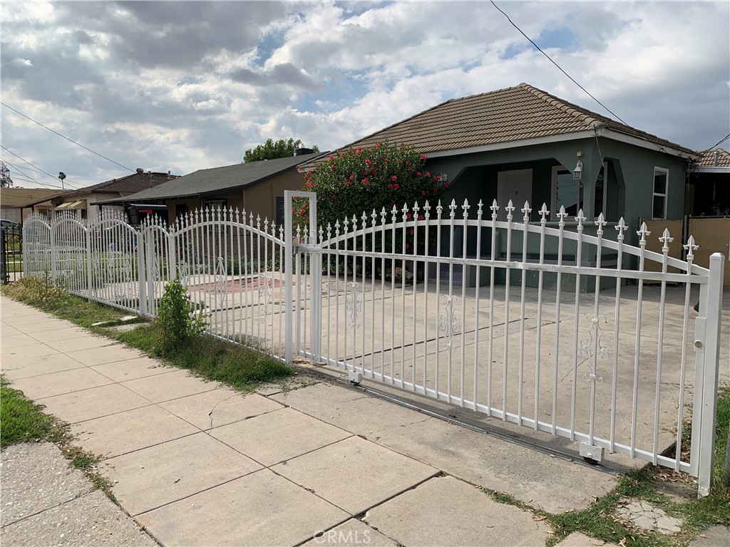 1432 W 9th