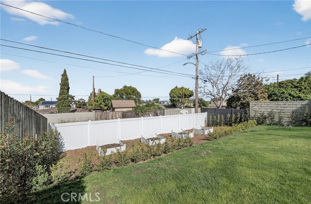 Detail Gallery Image 43 of 55 For 6133 W 83rd, Los Angeles,  CA 90045 - 3 Beds | 2 Baths