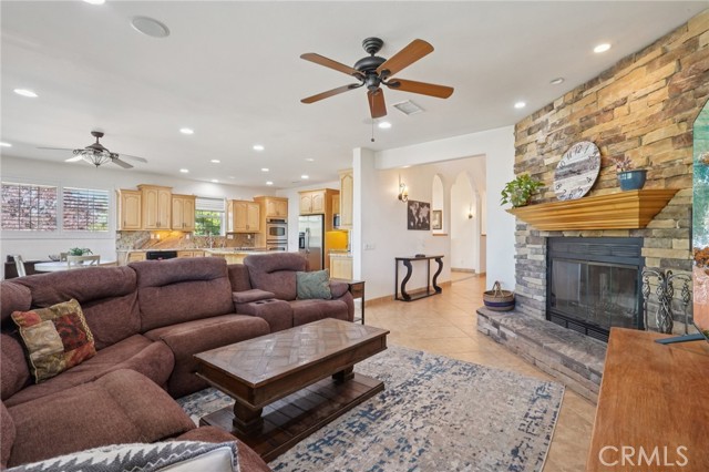 Detail Gallery Image 13 of 73 For 41810 Lakefront, Aguanga,  CA 92536 - 3 Beds | 2 Baths