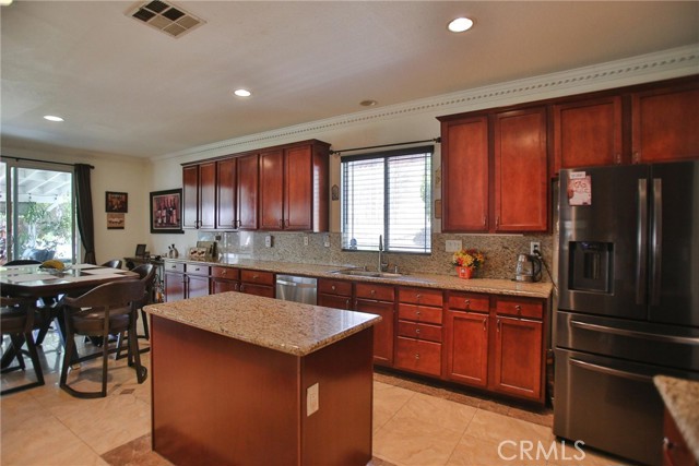 Detail Gallery Image 29 of 69 For 7410 Crawford Pl, Rancho Cucamonga,  CA 91739 - 7 Beds | 5/1 Baths