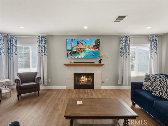 Detail Gallery Image 10 of 30 For 30623 Beryl, Castaic,  CA 91384 - 4 Beds | 3 Baths