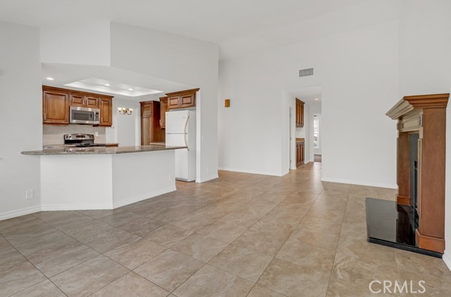 Detail Gallery Image 10 of 31 For 1596 Honeydale Ct, Upland,  CA 91786 - 3 Beds | 2 Baths