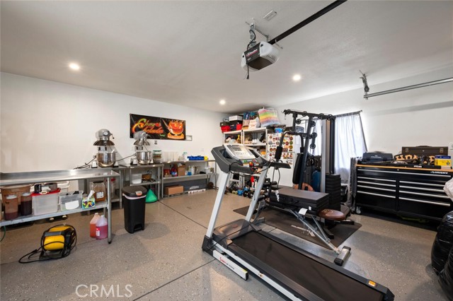 Detail Gallery Image 13 of 18 For 309 Mohr St, Lake Elsinore,  CA 92530 - 4 Beds | 2 Baths