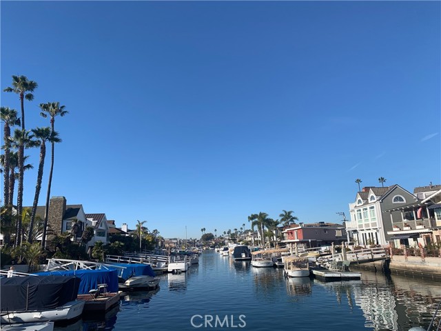 Detail Gallery Image 34 of 41 For 3717 Channel Pl, Newport Beach,  CA 92663 - 4 Beds | 2/1 Baths