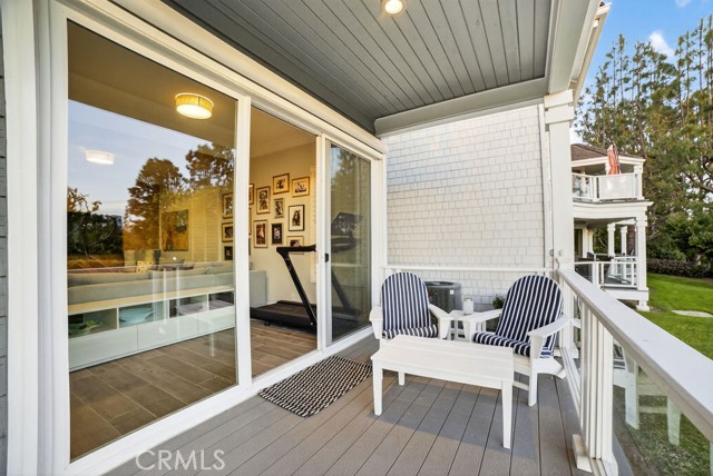 Detail Gallery Image 43 of 56 For 5 Northampton Ct #103,  Newport Beach,  CA 92660 - 3 Beds | 3/1 Baths