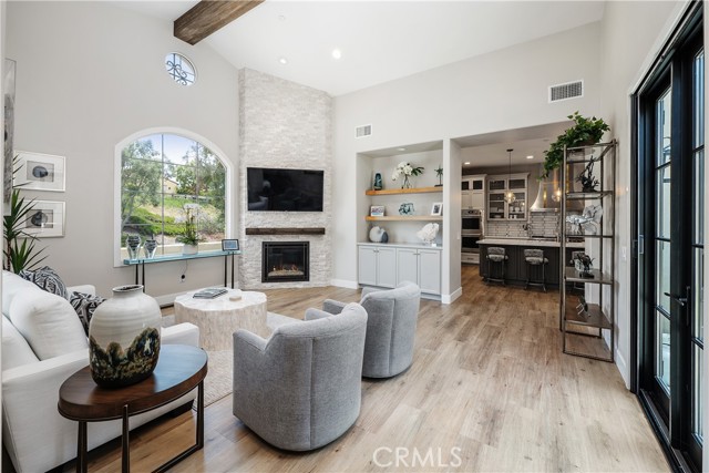 8126 Santaluz Village N, San Diego CA: https://media.crmls.org/medias/2bb9d861-c409-4e1e-baa4-d9b6225cff07.jpg