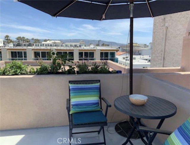 85 15th Street, Hermosa Beach, California 90254, 10 Bedrooms Bedrooms, ,10 BathroomsBathrooms,Residential,For Sale,15th,SW25021634