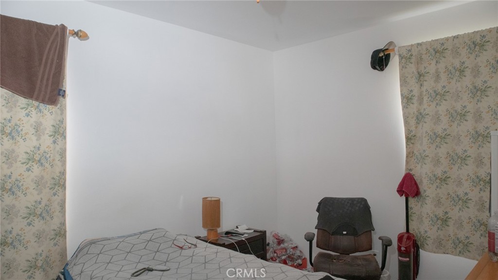 https://media.crmls.org/medias/2bba6009-9461-46ba-9989-caa3ef82e7c2.jpg?preset=X-Large