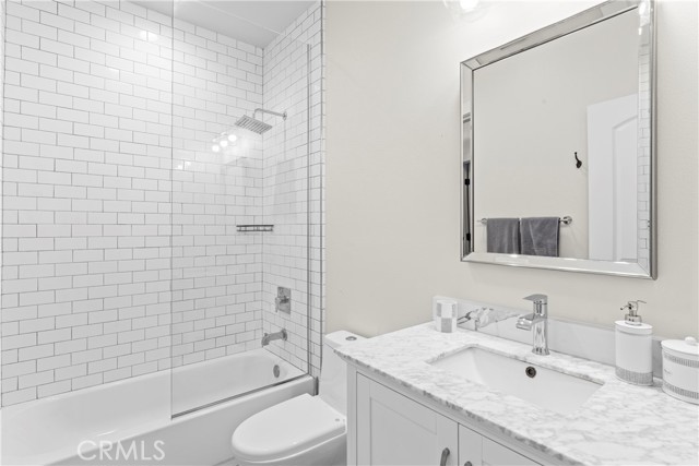 Detail Gallery Image 20 of 44 For 374 Mountainaire Ln, Big Bear Lake,  CA 92315 - 4 Beds | 3 Baths