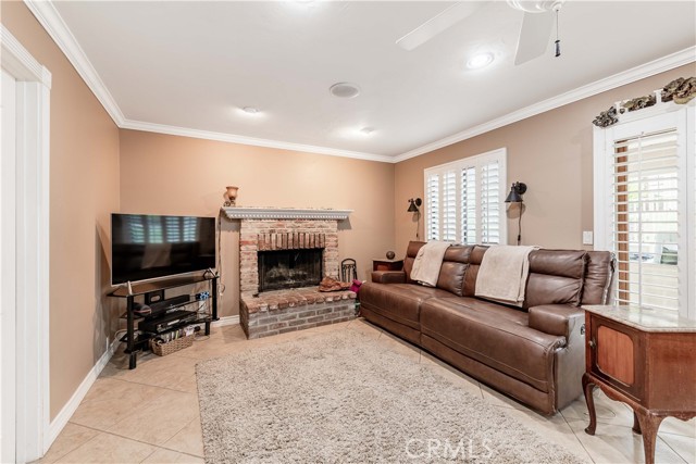 29620 Valle Olvera, Temecula CA: https://media.crmls.org/medias/2bbb0860-7483-4226-bd48-2e88a64f56c9.jpg