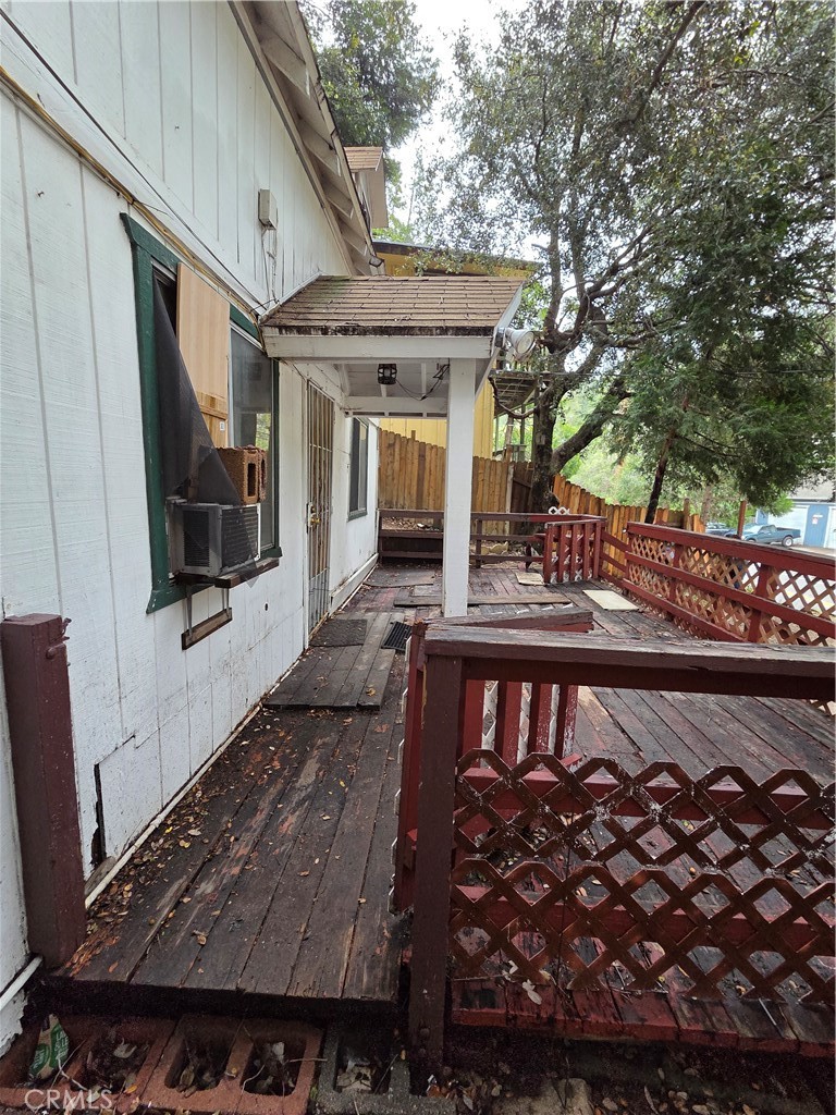 https://media.crmls.org/medias/2bbb60b7-8e23-4a2e-9261-aa4be2967824.jpg?preset=X-Large