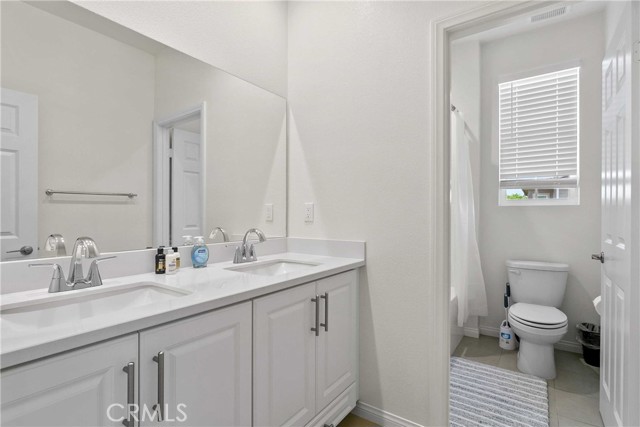 4397 Cadence Way, Oceanside, California 92057, 5 Bedrooms Bedrooms, ,3 BathroomsBathrooms,Residential rental,For Sale,Cadence Way,OC24115036