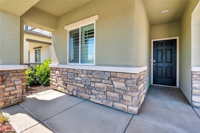 Detail Gallery Image 4 of 40 For 4209 Candle Ct, Merced,  CA 95348 - 5 Beds | 2/1 Baths