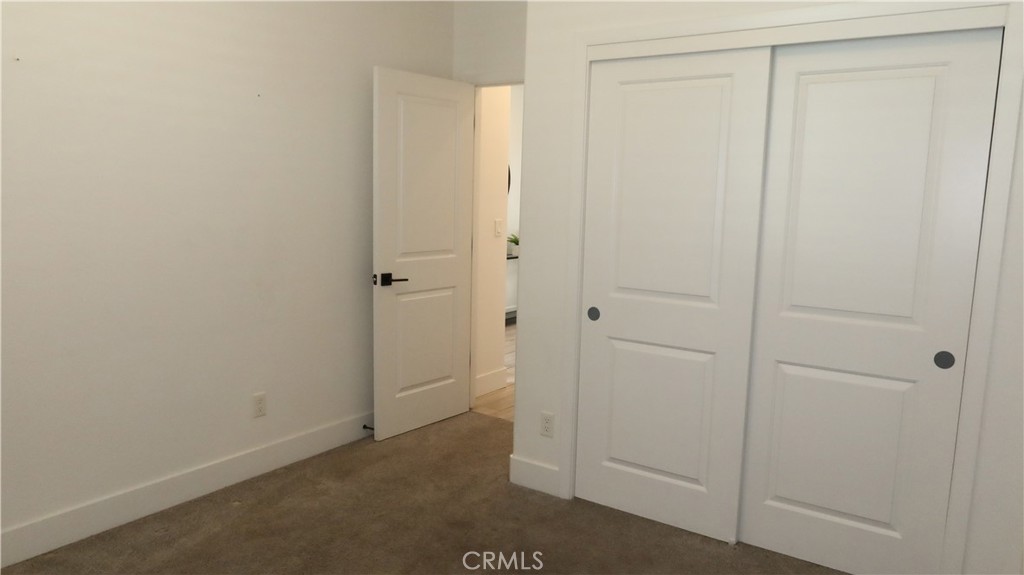 https://media.crmls.org/medias/2bbc7746-d551-4180-a6c2-c824c37b55d0.jpg?preset=X-Large