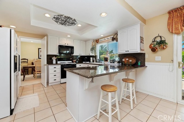 Detail Gallery Image 13 of 45 For 6275 Windemere Way, Riverside,  CA 92506 - 4 Beds | 2/1 Baths