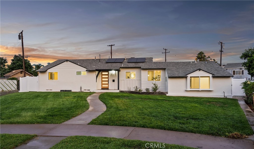 310 W Heather Way