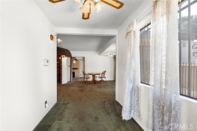 9649 Grace Street, Fontana CA: https://media.crmls.org/medias/2bbd44d7-d0a1-441e-8c31-780fdd7f708c.jpg