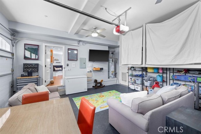 2010 Gates Avenue, Redondo Beach, California 90278, 4 Bedrooms Bedrooms, ,3 BathroomsBathrooms,Residential,Sold,Gates,SB22098892